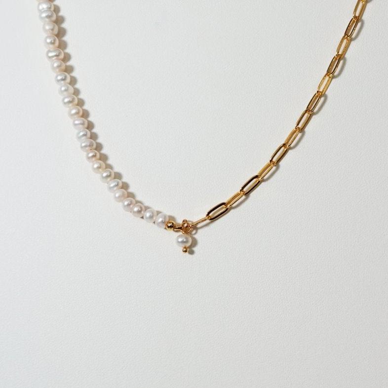 Mila Pearl Chain Necklace